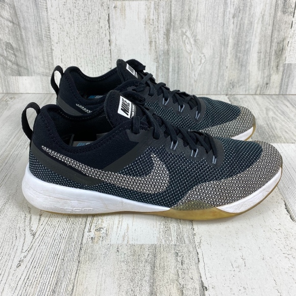 nike zoom dynamic